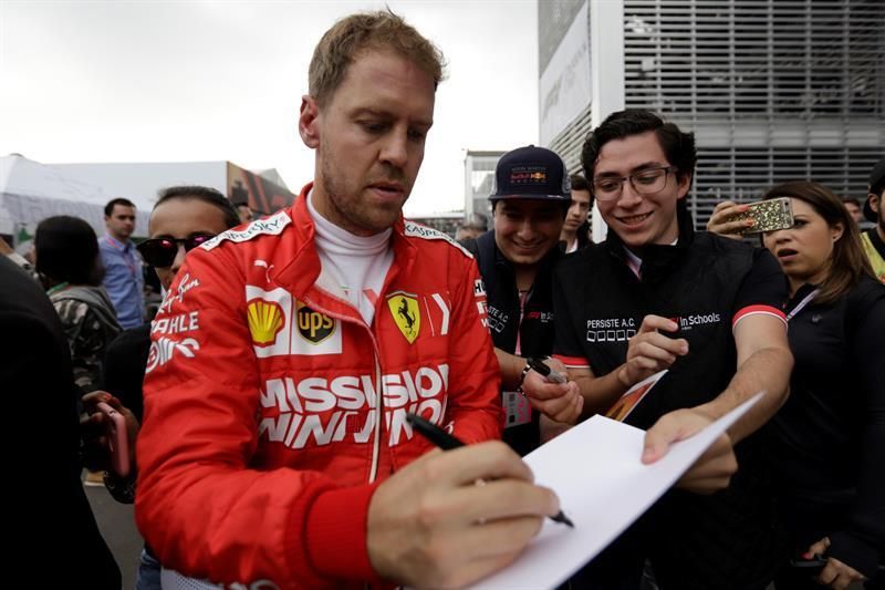 Vettel hace la vuelta más rápida; Sainz octavo