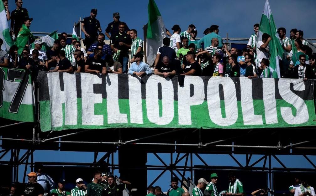 Y el beticismo entonó el "jugadores, mercenarios"