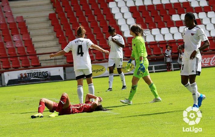 El CD Tacón hace aguas en defensa