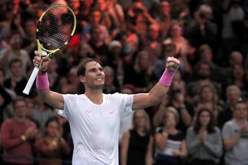 Nadal mantiene el pulso con Djokovic, gana a Tsonga y ya está en semifinales