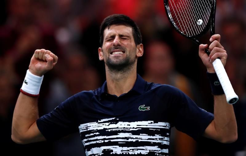 Djokovic suma su quinto Másters 1.000 de París y se queda a uno de Nadal
