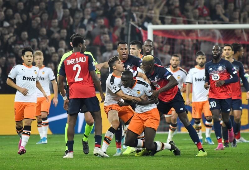 El Valencia, obligado ganar al Lille para depender de sí mismo en tramo final