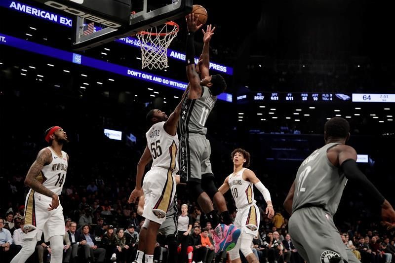 135-125. Irving anota 39 puntos y quita protagonismo a los 40 de Ingram