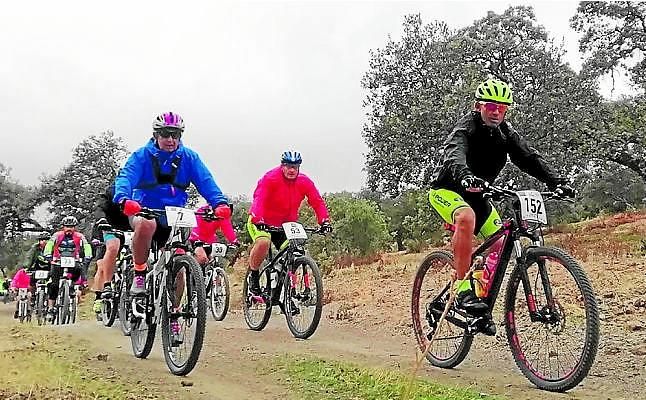 Alanís cierra el año del cicloturismo