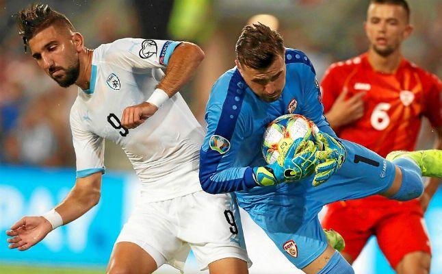 De Jong, Dabbur, Bono y Gudelj, convocados con sus selecciones