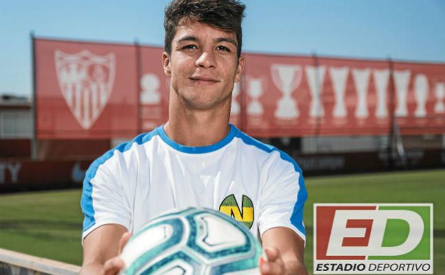 Óliver Torres invita a su cumpleaños a un enemigo íntimo