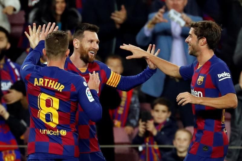 4-1. Messi decide con un triplete a balón parado