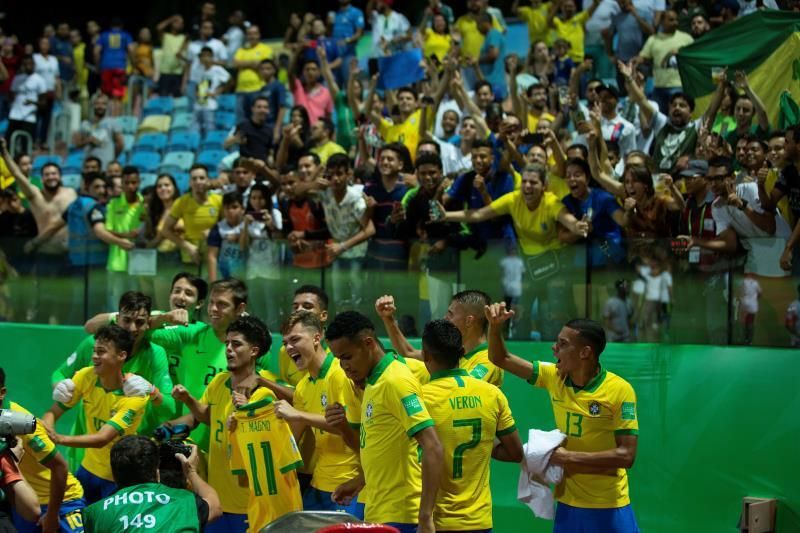 El anfitrión Brasil buscará frenar a la aplanadora francesa en semifinales