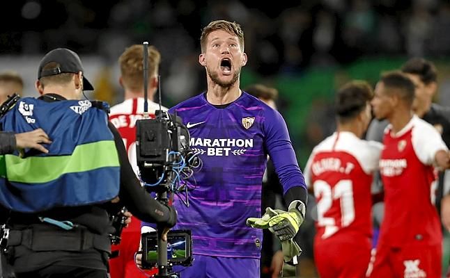 Monchi: "No estamos hablando de renovación con Vaclík"