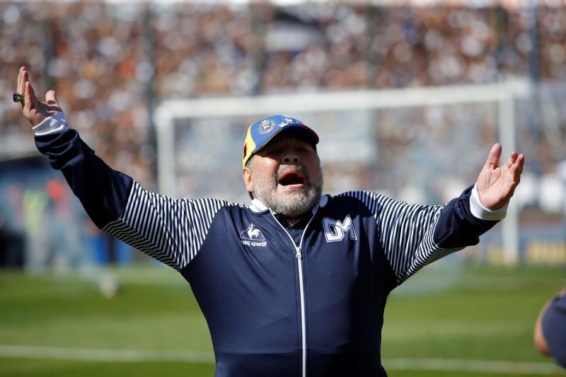 La continuidad de Maradona en Gimnasia está en duda por el cambio de presidente