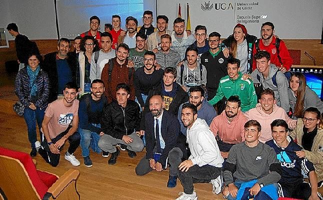 Monchi: "Cada vez resulta más difícil encontrar ese mirlo blanco que nadie ha visto"