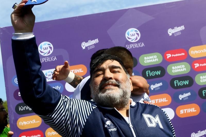 Maradona renuncia como entrenador de Gimnasia y Esgrima La Plata