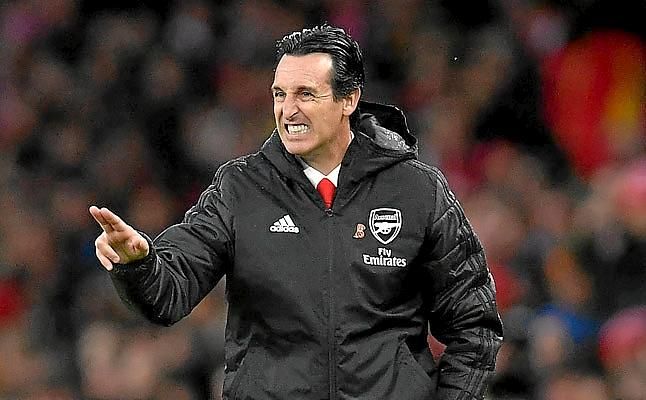 Pires echa un capote a Emery, pero ya suena Pochettino