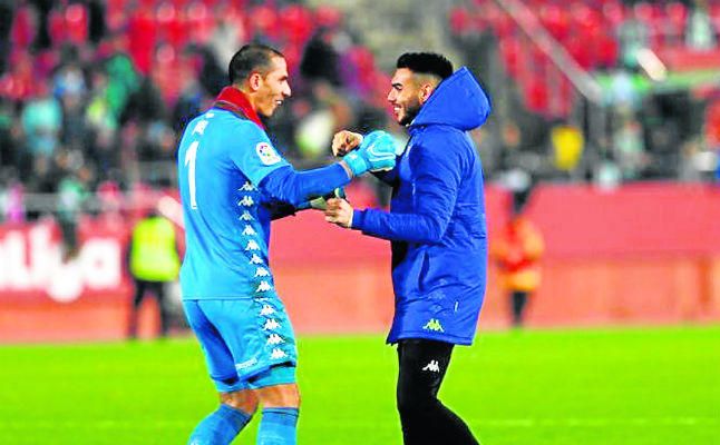 Joel gana dos puntos para el Betis en Son Moix