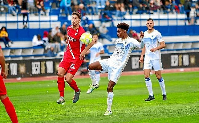 Marbella 2-1 Sevilla Atlético: La reacción del filial se queda corta