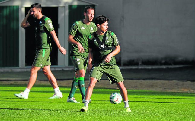 El Lyon se suma a la puja por Diego Lainez