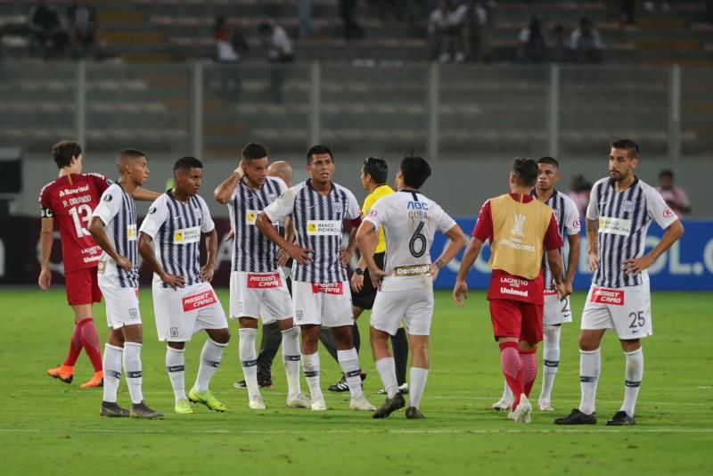 La muerte de Vergara enluta la final de la liga peruana entre Binacional y Alianza