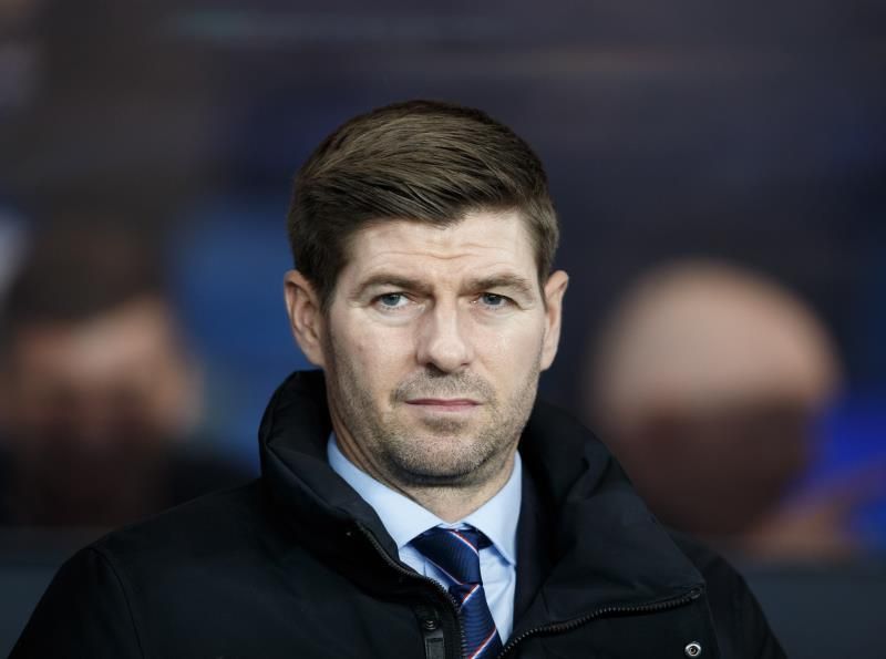 Gerrard renueva como entrenador del Rangers hasta 2024