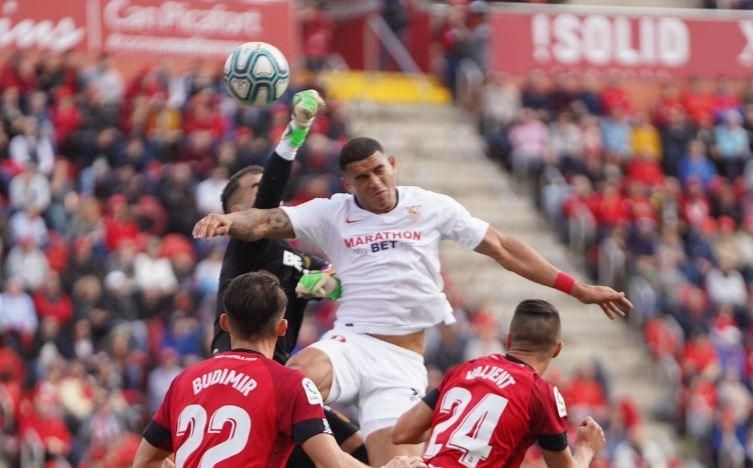 Diego Carlos, sobre la acción del gol: "Solo voy a por el balón"