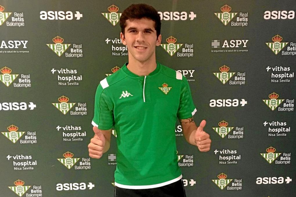 Aleñá rechazó al Milan para jugar en el Betis