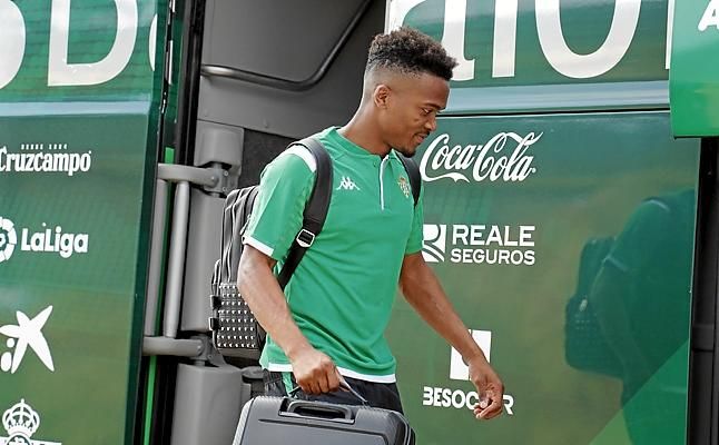 Betis y Almería avanzan en las negociaciones por Kaptoum