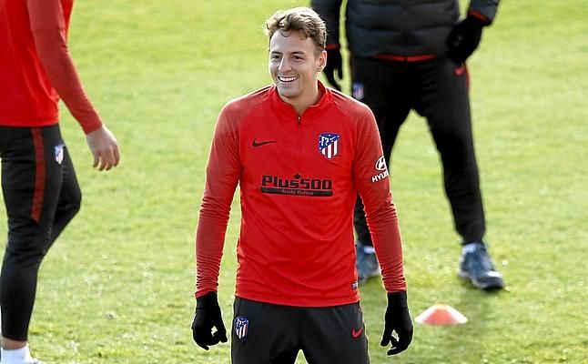 Arias, alternativa a Trippier contra el Levante
