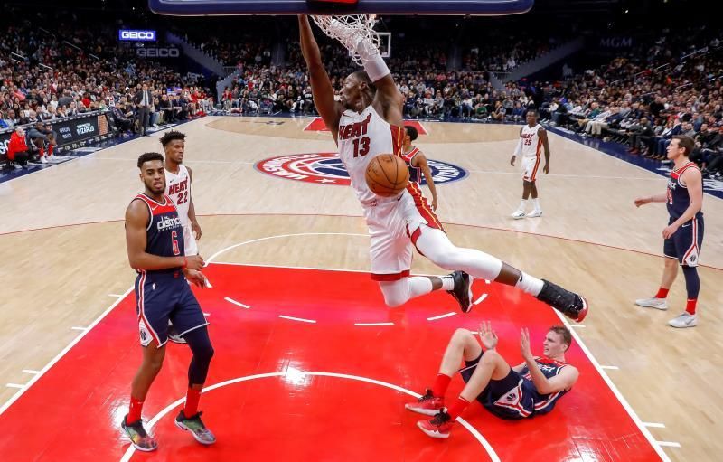 84-76. Adebayo y la defensa de los Heat asfixian a los campeones de la NBA