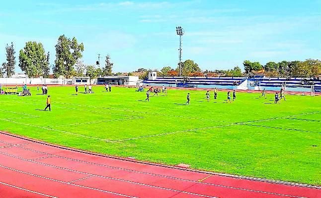 Nuevo campo de fútbol 7 en Carmona