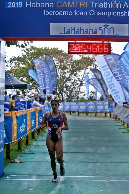 La triatleta cubana Amat irá a la Copa Panamericana en busca de puntos para Tokio