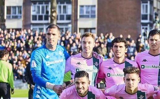 Loren: "Hemos venido con la seriedad con la que se deben afrontar estos partidos"