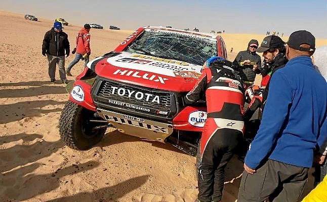 Aparatoso accidente de Fernando Alonso en la décima etapa del Rally Dakar