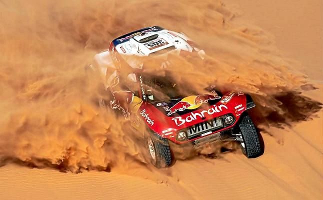 Peterhansel se lleva undécima etapa; Carlos Sainz, a un paso de ganar el Dakar