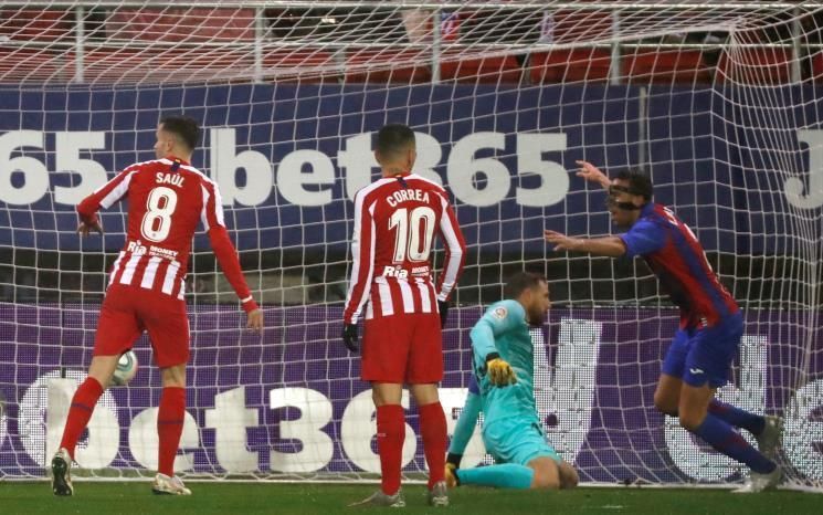 2-0. El Atlético naufraga en Eibar