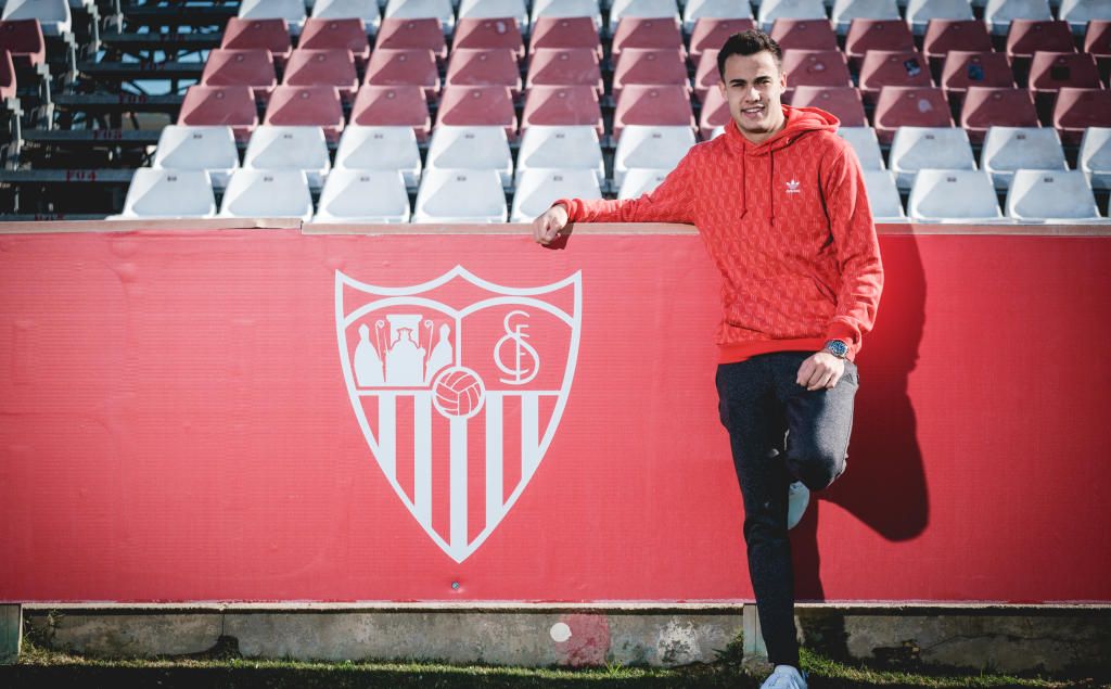 Reguilón y los secretos mejor guardados del vestuario del Sevilla