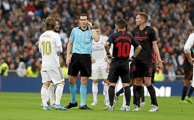 De Jong: "Aún no sé por qué me anularon el gol ante el Madrid"