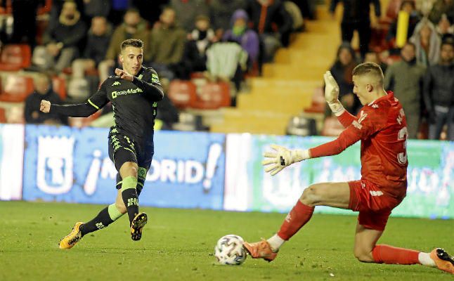 Rayo Vallecano 2-2 Real Betis: El sueño se queda en una cabezadita