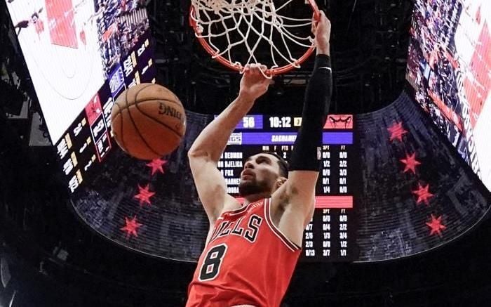 LaVine consigue doble-doble en la victoria de los Bulls