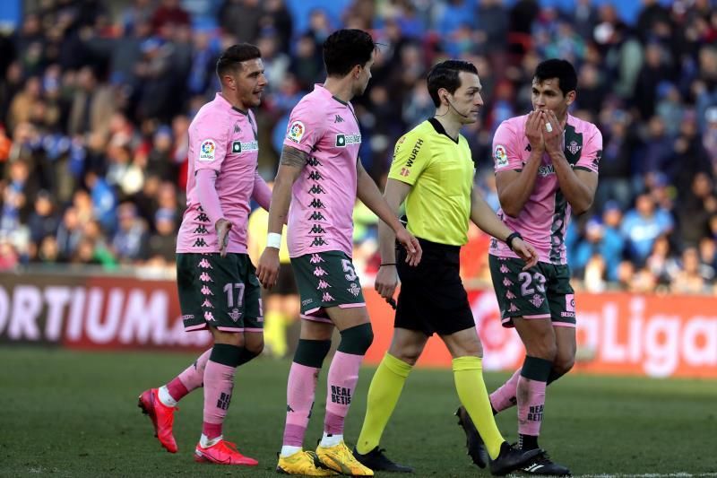 Joaquín pide al árbitro del VAR "que se vaya a Punta Cana"