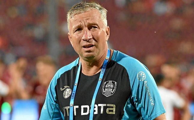 El innovador dibujo con el que estudia salir el Cluj ante el Sevilla