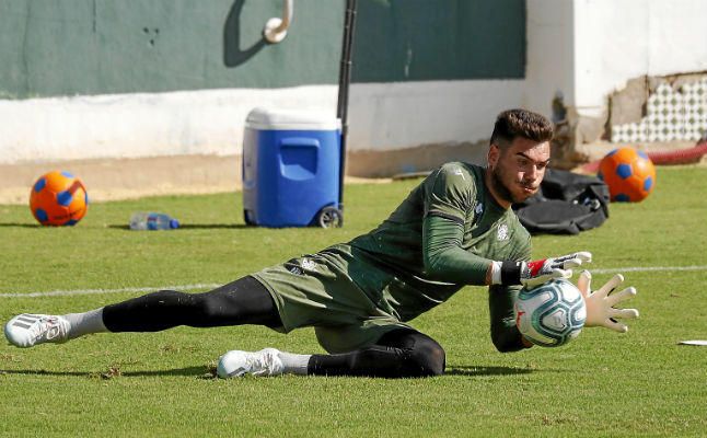 El Betis se plantea el fichaje de un portero