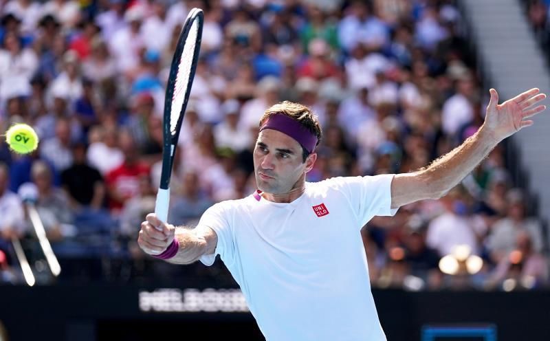 Federer, a semifinales tras salvar siete puntos de partido ante Sandgren