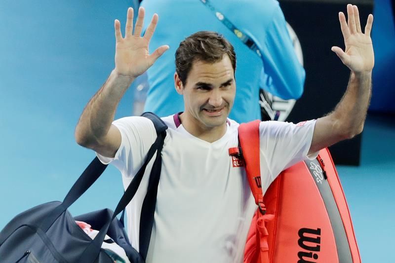 Federer, a semifinales tras salvar siete puntos de partido ante Sandgren