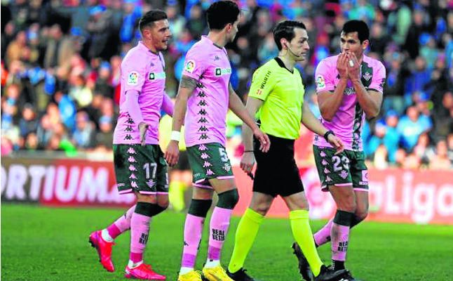 La Federación pasa del Betis y no le enviará el sonido VAR