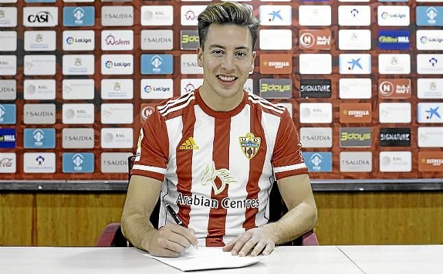 OFICIAL: Francis, cedido al Almería