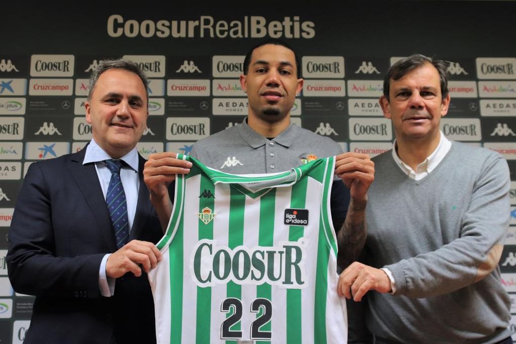 Green llega al Coosur Betis para "ayudar al equipo a salir" de la zona baja