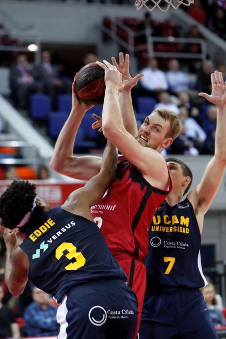 80-70. Casademont sentencia al descanso y guarda fuerzas para la Liga de Campeones