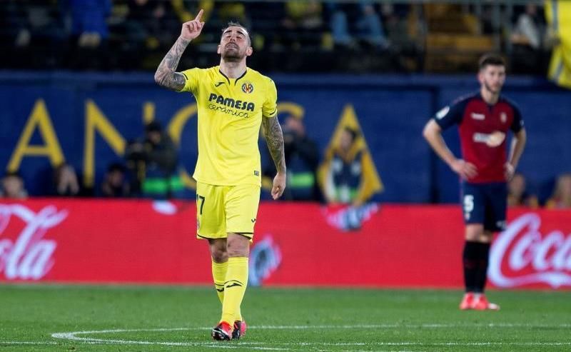 Un gol y un penalti forzado, debut soñado de Alcácer en Villarreal