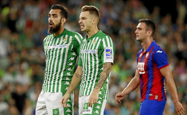 El Betis se aleja de Europa por "falta de puntería" y "acciones ingenuas"