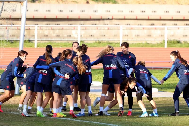 María Pry (Levante): "La Supercopa dará mucha visibilidad al fútbol femenino"