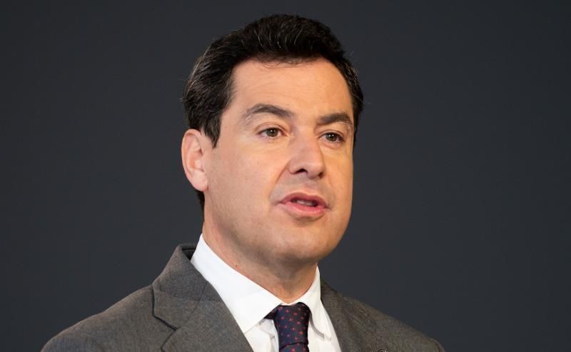 El presidente andaluz se suma "a la alegría" en "un año de cambio y de éxito"